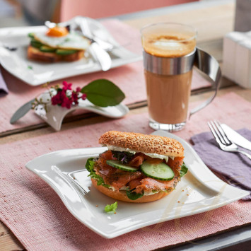 Тарелка закусочная прямоугольная 26см коллекции New Wave бренда VB