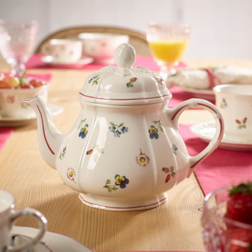 Чайник 0,90л коллекции Petite Fleur бренда VB