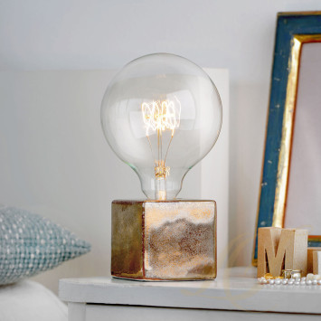 Настольная лампа 