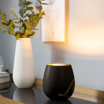 Настольная лампа LED с зарядной станцией 