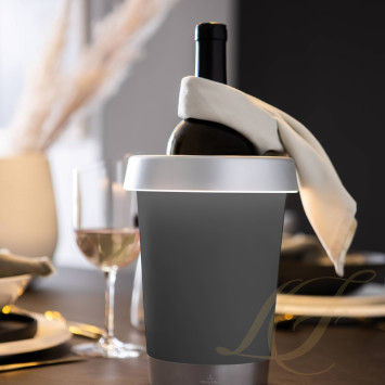 Охладитель для шампанского с зарядной станцией 