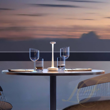 Коллекция Настольные подсвечники бренда VB