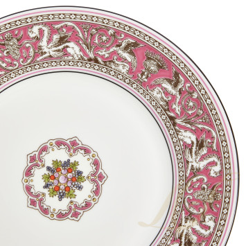 Тарелка закусочная 20см коллекции Florentine Fuchsia бренда Wedgwood