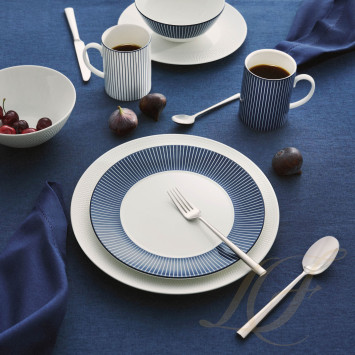 Кружка 340мл коллекции Gio Pinstripe Blue бренда Wedgwood