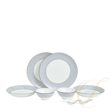 Набор из 8 предметов коллекции Gio Pinstripe White бренда Wedgwood
