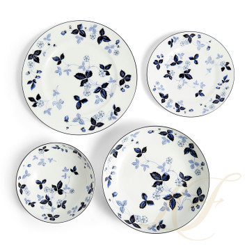 Набор из 4 предметов коллекции Wild Strawberry Inky Blue бренда Wedgwood