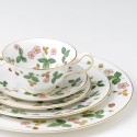 Коллекция Wild Strawberry бренда Wedgwood