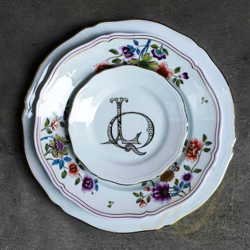 Тарелка десертная 17см коллекции Corona Monogram Platino бренда Richard Ginori