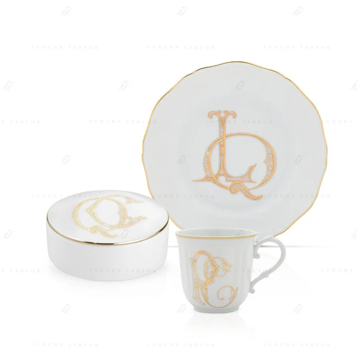 Коллекция Corona Monogram - Oro Brillante бренда Richard Ginori